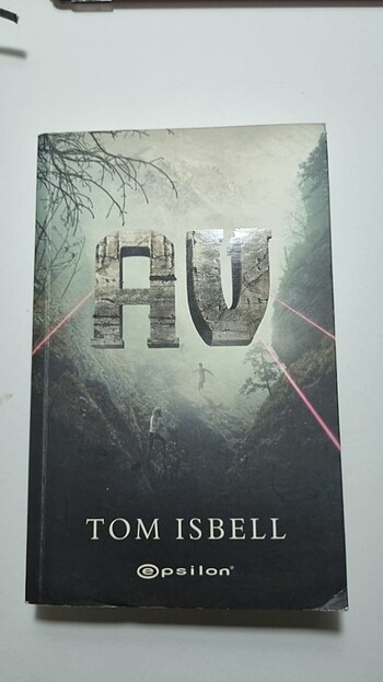 Av - Tom Isbell