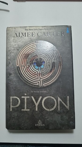 Piyon - Aimee Carter