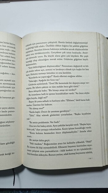 Beden Renk Yılan ve Güvercin - Shelby Mahurin