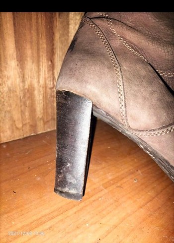 Bej Süet Kadın Dizüstü Topuklu Bot - Görsel 3