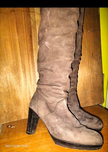 Bej Süet Kadın Dizüstü Topuklu Bot - Görsel 2