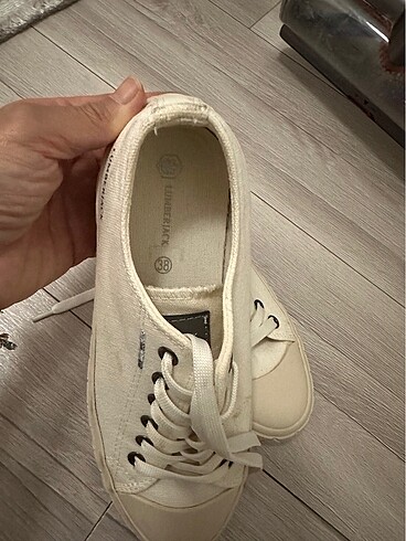 38 Beden Lumberck convers