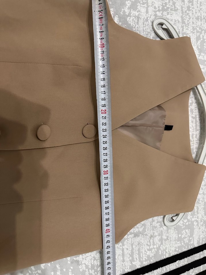 Bej Düğmeli Kadın Midi Yelek - Görsel 3