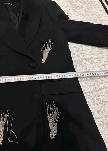 Nakışlı Siyah Kısa Kadın Blazer Ceket - Görsel 4