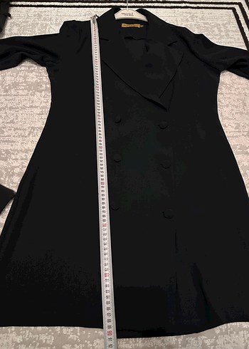 Siyah Kadın Uzun Kollu Düğmeli Takım - Görsel 4