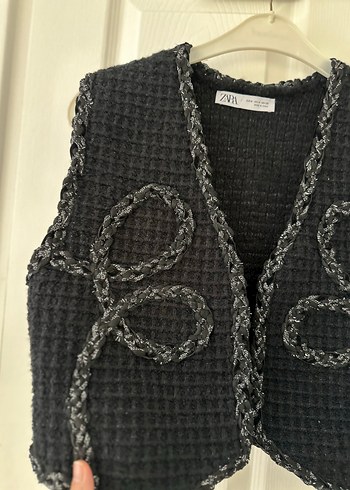 Nakışlı Siyah Örgü Kısa Kadın Yelek - Görsel 3
