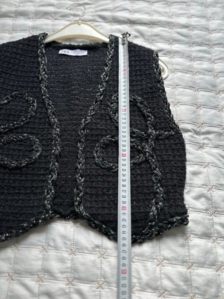 Nakışlı Siyah Örgü Kısa Kadın Yelek - Görsel 5