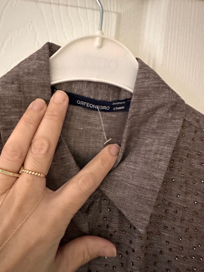 Düğmeli Kahverengi Gömlek - Görsel 2