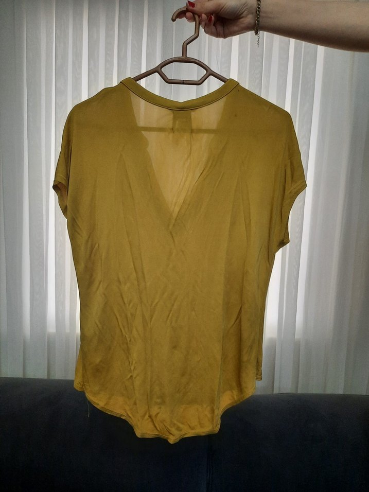 Sarı V Yakalı Salaş Kadın Bluz - Görsel 2