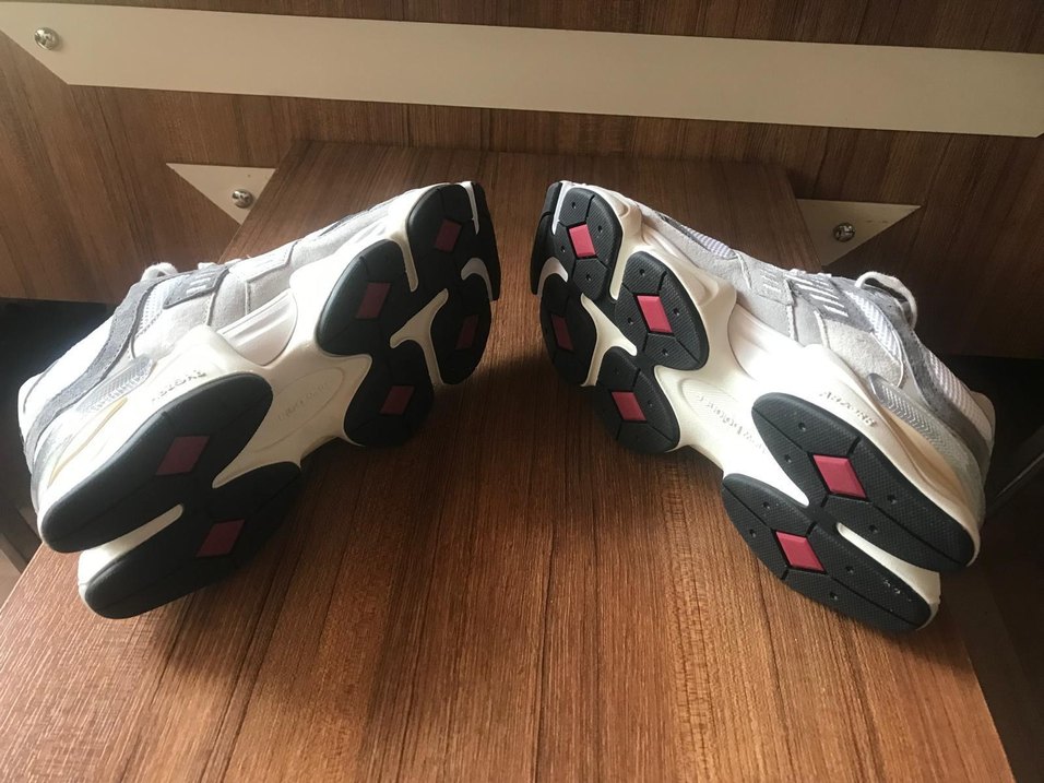 New Balance 9060 Gri Unisex Ayakkabı - Görsel 5