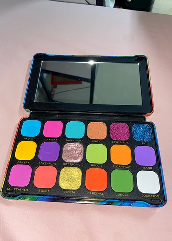 Revolution Çok Renkli Far Paleti ve Show your paleti - Görsel 3