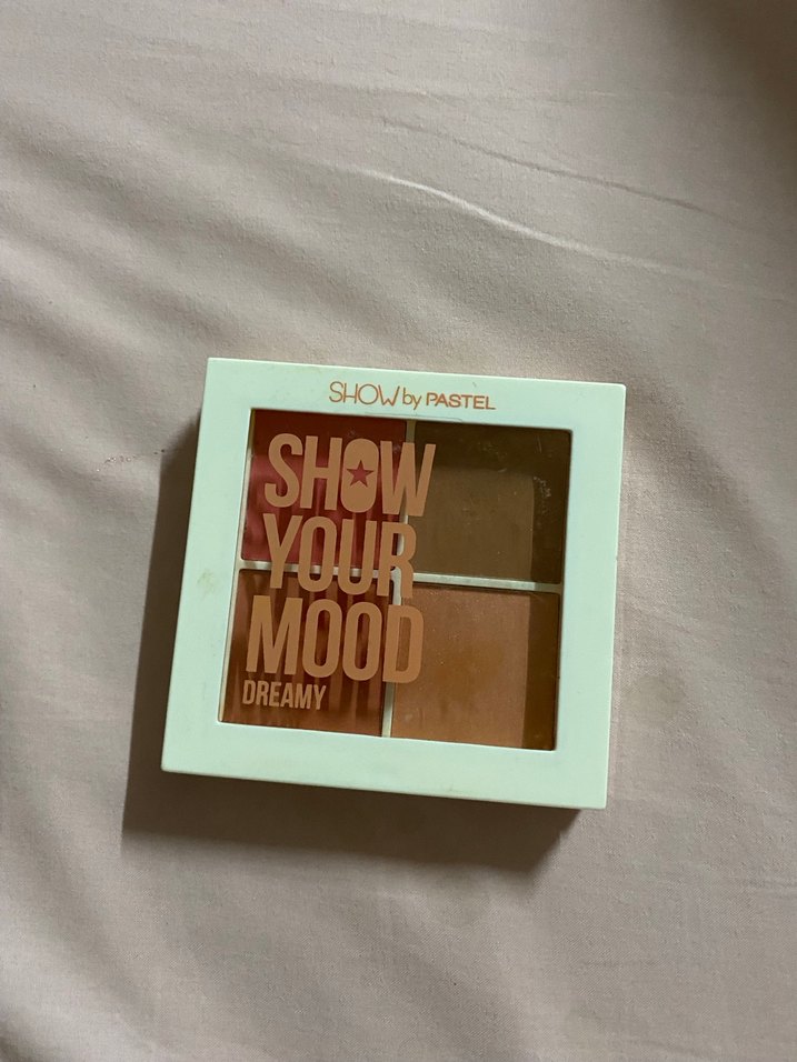 Revolution Çok Renkli Far Paleti ve Show your paleti - Görsel 4