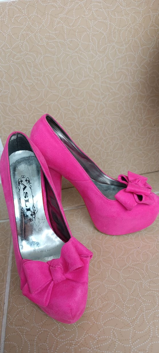 Pembe Süet Fiyonklu Yüksek Topuklu Kadın Ayakkabı - Görsel 3