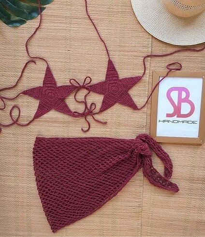 Diğer bikini üstü