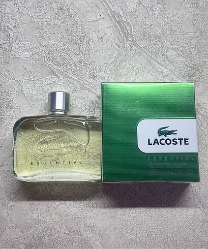 LACOSTE ESSENTIAL