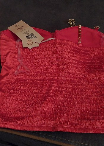 Zincir Detaylı Kırmızı Straplez Büstiyer - Görsel 4