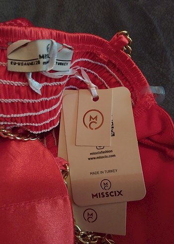 Zincir Detaylı Kırmızı Saten Straplez Bustiyer - Görsel 6