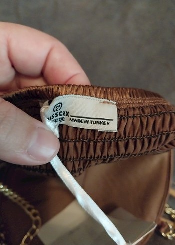 Zincir Detaylı Kahverengi saten  Straplez Büstiyer - Görsel 5