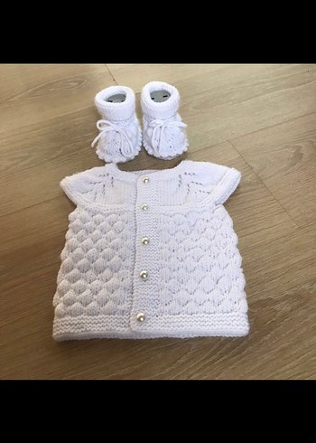Örgü bebek yeleği ve patik takım beyaz - Görsel 3