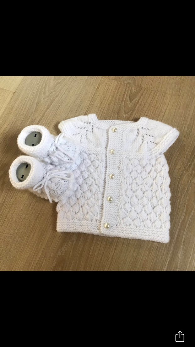 Örgü bebek yeleği ve patik takım beyaz - Görsel 2