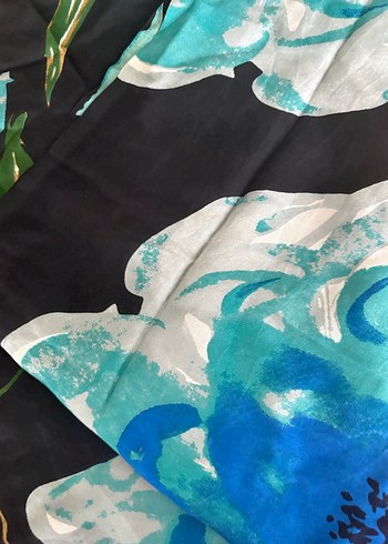 Bohem Tarzda Mavi İpek Şal - Görsel 10