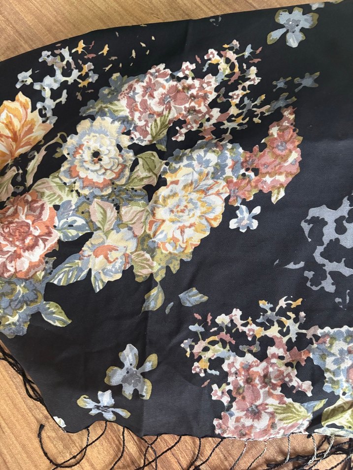 Çiçek Desenli Bohem Masa Örtüsü - Görsel 3