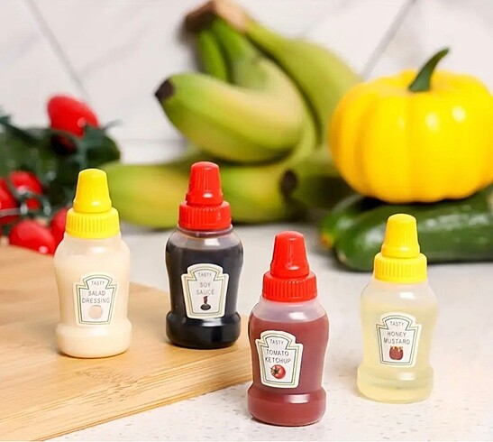Küçük sos kutuları
