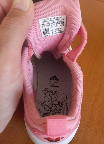 23 Beden Orjinal Adidas spor ayakkabı