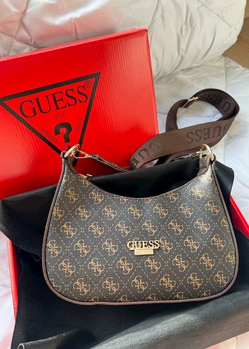 Guess Guess Kahverengi Baskılı Deri Kadın Çanta kutusu ile birlikte