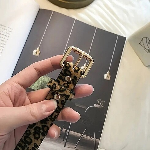 Leopar desenli kadın kemer