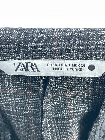 s Beden çeşitli Renk Zara Düz Kesim %70 İndirimli.
