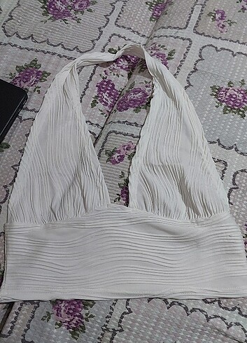 Boyundan geçirmeli crop