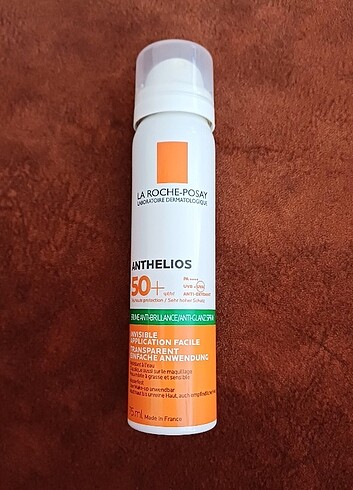 La roche posay yağlı ciltler için sprey form 75ml güneş kremi