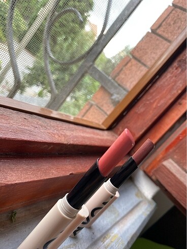 Beden çeşitli Renk Avon ikili ruj
