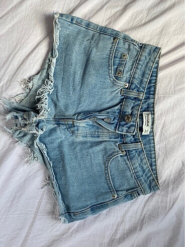 Pull and Bear mini şort