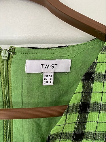 34 Beden twist yeşil elbise