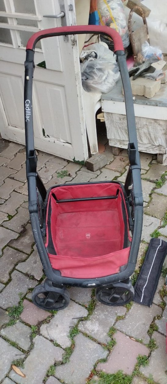 Kırmızı Bebek Arabası - Görsel 3