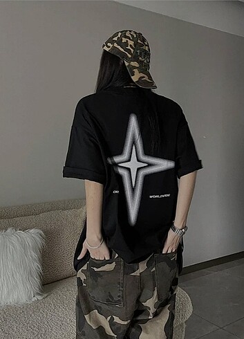 Y2k star t shirt 