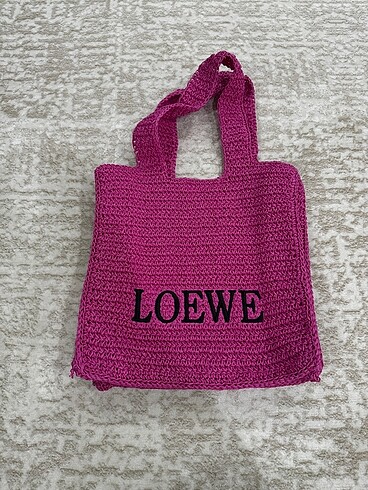 Loewe Hasır Çanta pembe ve Lacivert mevcut