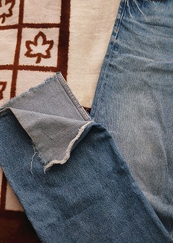 Yırtmaç Detaylı Mavi Kadın Kot Pantolon - Görsel 2