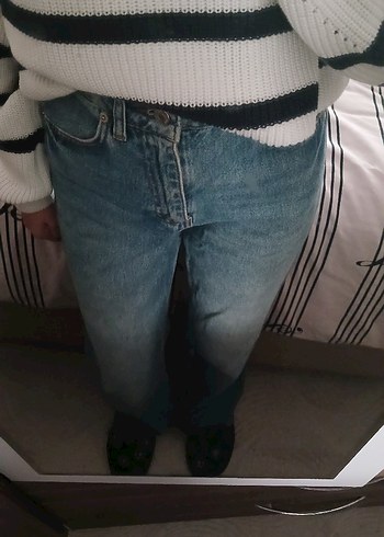 Yırtmaç Detaylı Mavi Kadın Kot Pantolon - Görsel 3