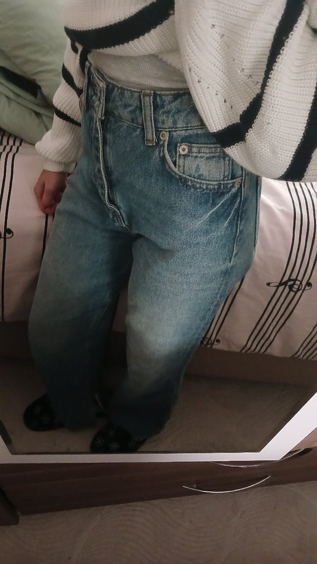 Yırtmaç Detaylı Mavi Kadın Kot Pantolon - Görsel 4