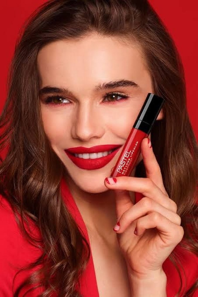 Pastel Daylong Kırmızı Likit Saten Ruj - Görsel 2