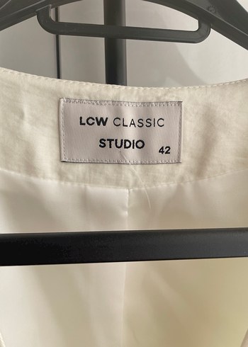 Düğmeli Beyaz Keten Kadın Yelek - Görsel 3