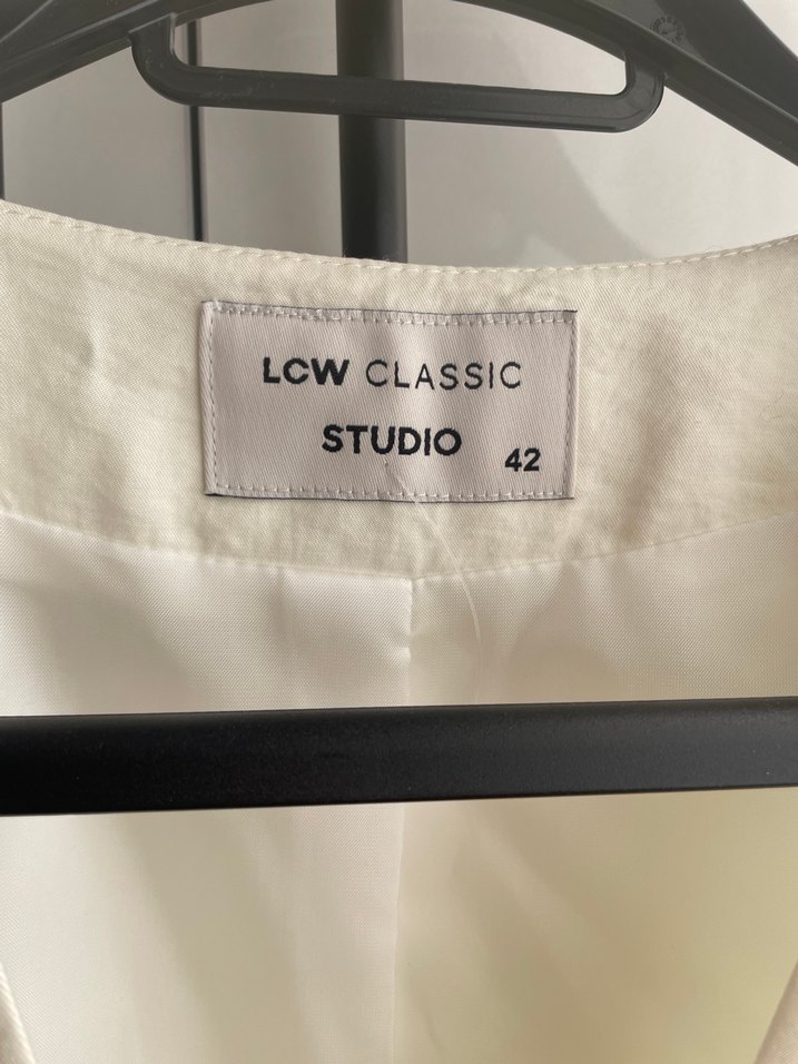 Düğmeli Beyaz Keten Kadın Yelek - Görsel 3