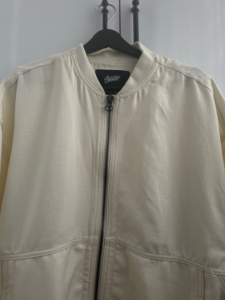 Beyaz bomber ceket - Görsel 2