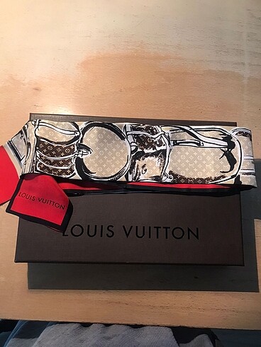 Louis Vuitton Orginal LV ipek eşarp