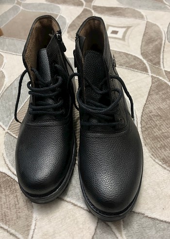 Siyah Deri Bağcıklı Erkek Bot - Görsel 3