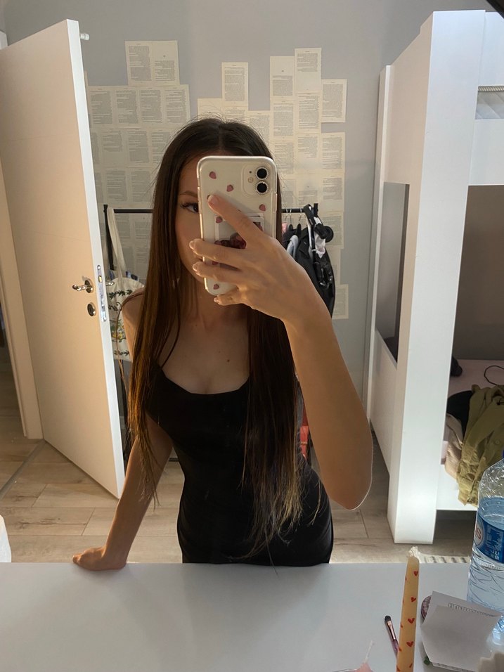 Siyah ince askılı uzun elbise - Görsel 2