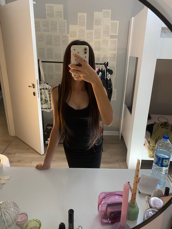 Siyah ince askılı uzun elbise - Görsel 4